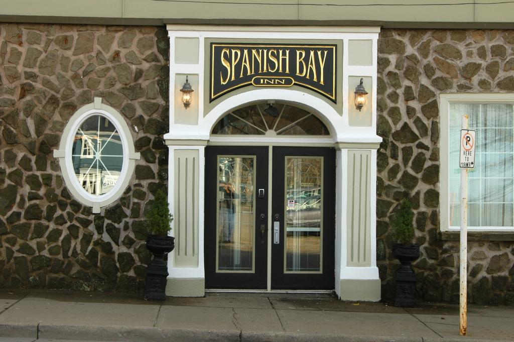 Spanish Bay Inn, Canada Sydney Exterior foto